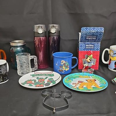 Jim'S Shore Mickey Mouse And Childrens Servingware