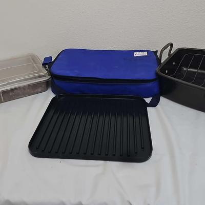 Pyrex Cake And Roaster Pans