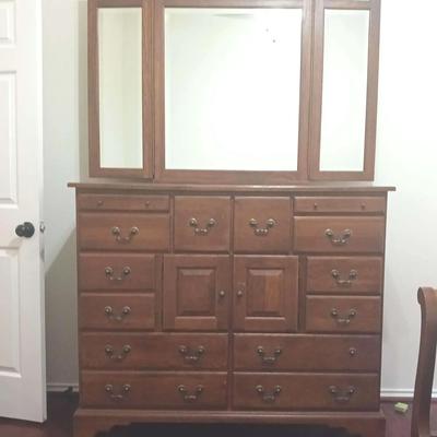 Keller Furniture Dresser with Folding Mirror 