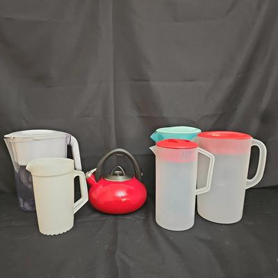4 Pitchers, Kettle And Brita 