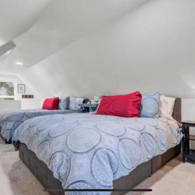 Sale Photo Thumbnail #45