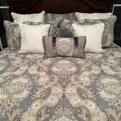 Sale Photo Thumbnail #73