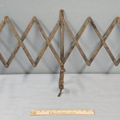 Sale Photo Thumbnail #414