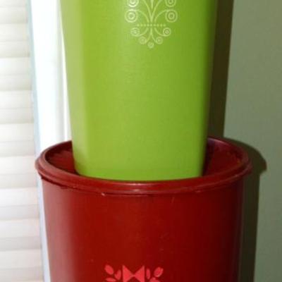 Sale Photo Thumbnail #74: Tuppperware 