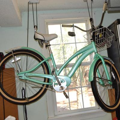 Sale Photo Thumbnail #143: Hampton Cruiser