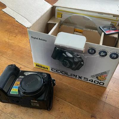 Nikon Coolpix 5400 Digital Camera