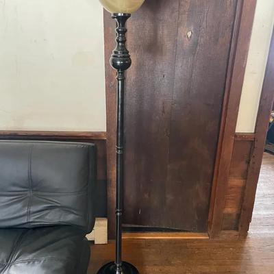 Traditional Styled Torchiere Lamp