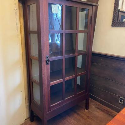 Circa 1912-1916 Antique Gustav Stickley One Door Craftsman Cabinet