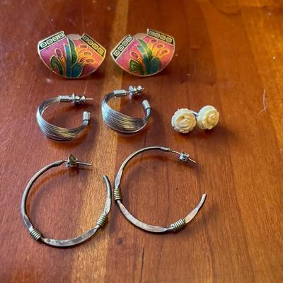 Lot Of Earrings