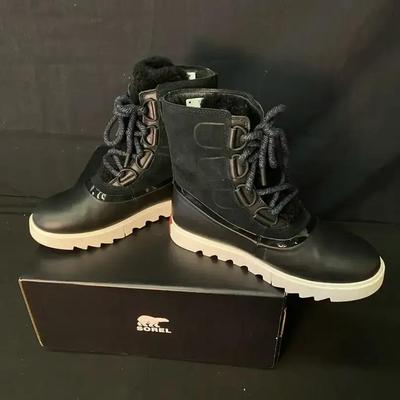 Sorel Joan Of Arctic Boots Size 7
