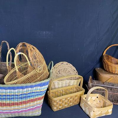 Bunches Of Baskets 