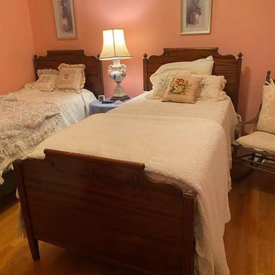 Vintage Twin Bed With Mattress And Box Spring (2 Of 2)