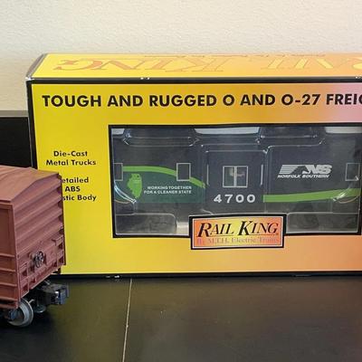 Rail King Norfolk Southern Bay Window Caboose & Lionel PRR Boxcars