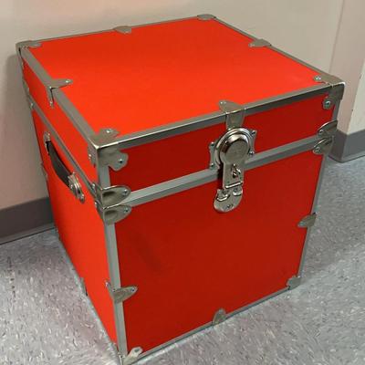 Red Latching Storage Truck 