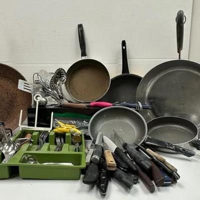 Kitchen Cookware and Cutlery Set