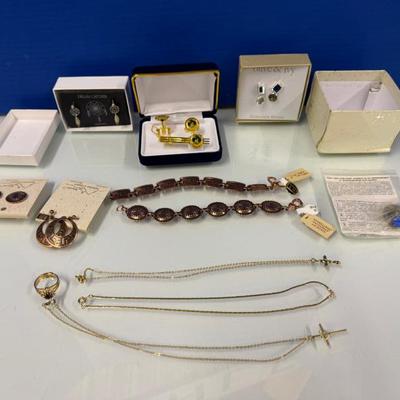 Sale Photo Thumbnail #45