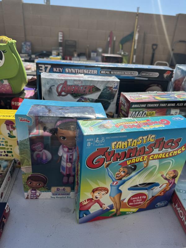 Sale Photo Thumbnail #153