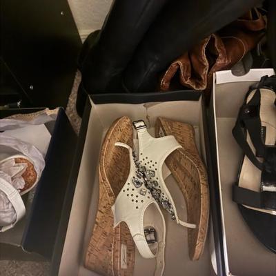 Sale Photo Thumbnail #41