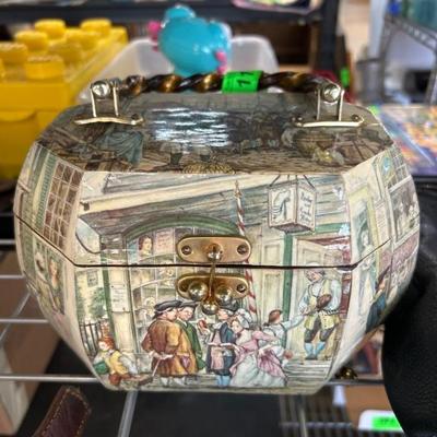 Sale Photo Thumbnail #384