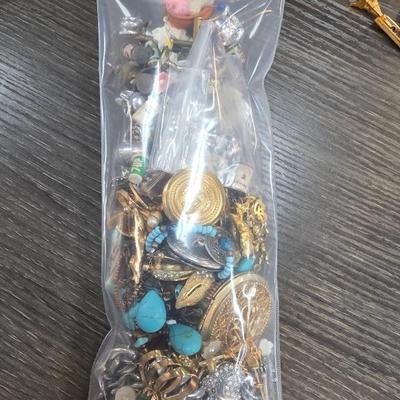 Sale Photo Thumbnail #339