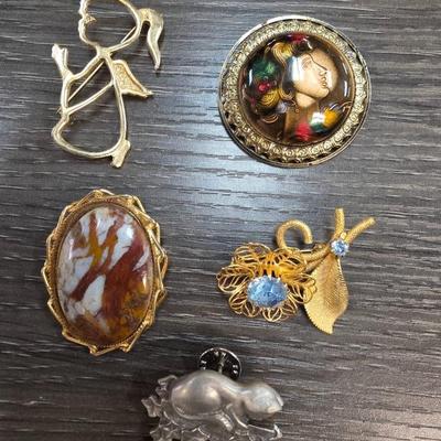 Sale Photo Thumbnail #328