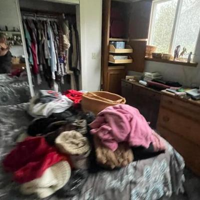 Sale Photo Thumbnail #42