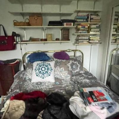 Sale Photo Thumbnail #43