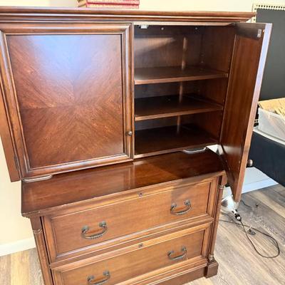 Sale Photo Thumbnail #93