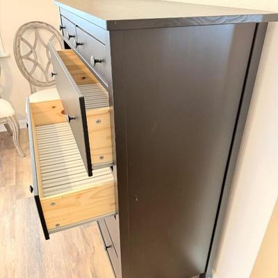 Sale Photo Thumbnail #153