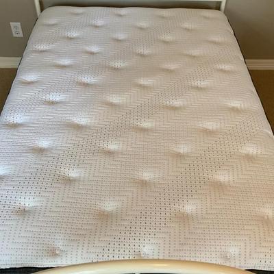 Beauty-rest Full Mattress With Adjustable Base #1