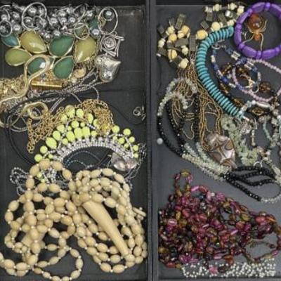 Sale Photo Thumbnail #646