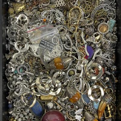 Sale Photo Thumbnail #655