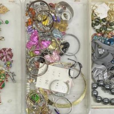 Sale Photo Thumbnail #648