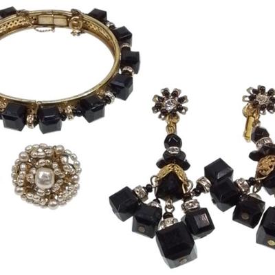 Sale Photo Thumbnail #345