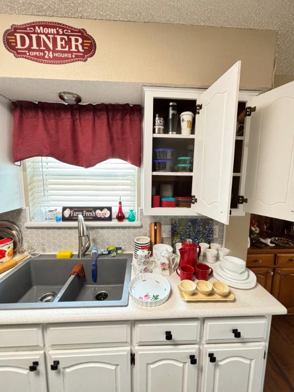 Sale Photo Thumbnail #11