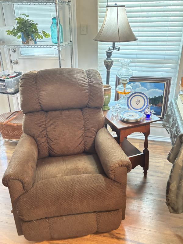 Sale Photo Thumbnail #19