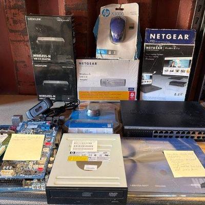 Sale Photo Thumbnail #125: 6054 • computer parts