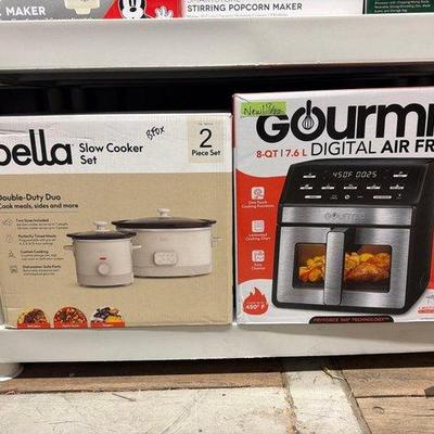Sale Photo Thumbnail #199: 7538 • bella slow cooker set and gourmia digital air fryer