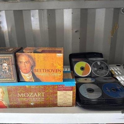 Sale Photo Thumbnail #86: 2932 • cd collection