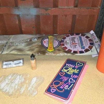 Sale Photo Thumbnail #123: 6050 • starbucks tumbler, false eyelashes & more