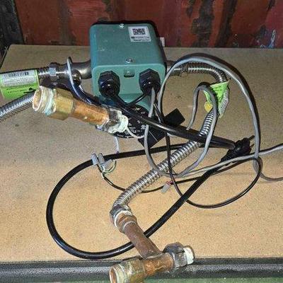 Sale Photo Thumbnail #140: 6084 • tacogenie hot water circulating pump