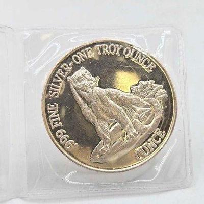 Sale Photo Thumbnail #37: 1250 • 1982 one troy ounce .999 fine silver round