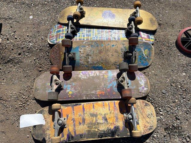 Sale Photo Thumbnail #247: 81020 • 5 skateboards