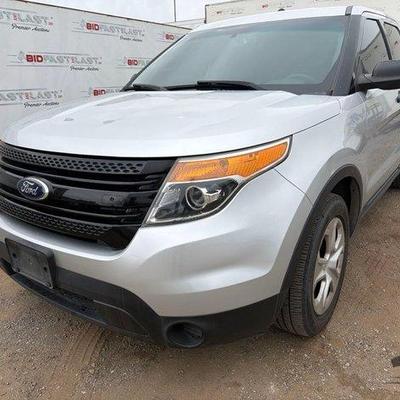 Sale Photo Thumbnail #5: 210 • 2013 ford explorer low miles!!!