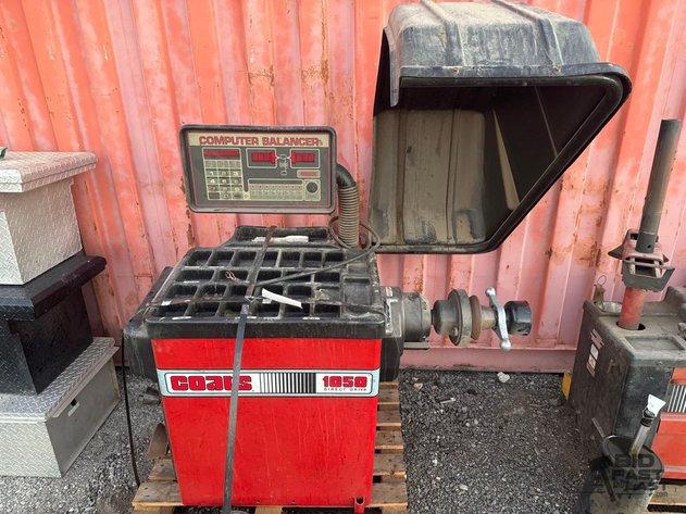 Sale Photo Thumbnail #236: 80002 • coats 1050 direct drive computer wheel balancing machine