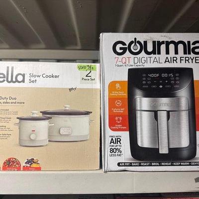 Sale Photo Thumbnail #205: 7550 • bella slow cooker set and gourmia digital air fryer