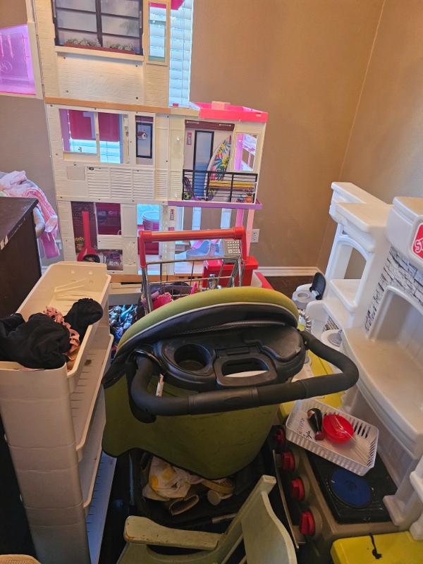 Sale Photo Thumbnail #115