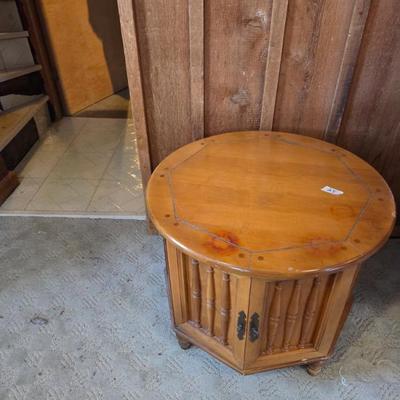 Sale Photo Thumbnail #42: Drum table