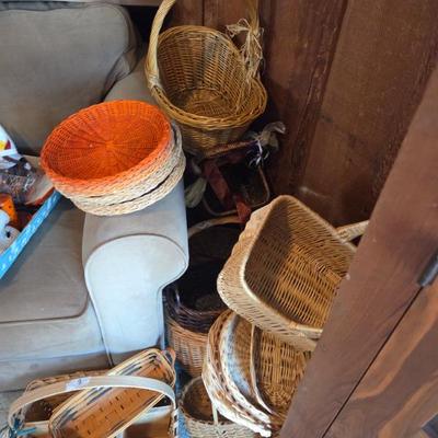Sale Photo Thumbnail #32: Basket