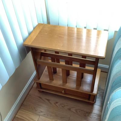 Vintage End Table With Magazine Holder